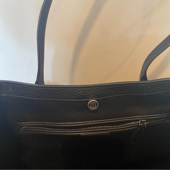 The Row Alger Geometric Shoulder Bag in Leather - Picture 4 of 6